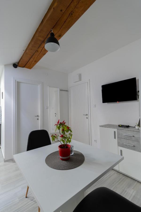 Hill Apartman - Maksimir Rebro Zagreb Bagian luar foto